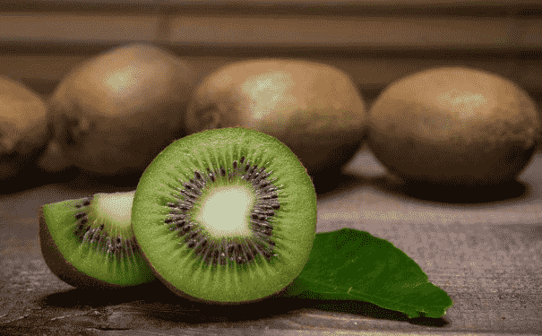 腎結(jié)石吃哪些水果好？哪些食物會(huì)引發(fā)腎結(jié)石？(1)