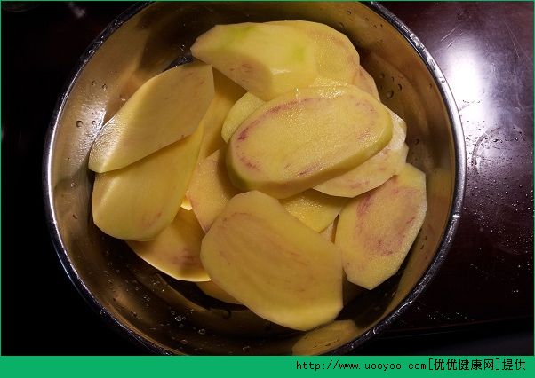 發(fā)芽土豆能吃嗎？青皮土豆削皮后能不能吃？(3)