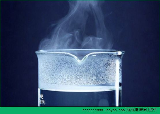 用熱水泡腳有什么好處？生活中如何健康使用冷熱水(1)