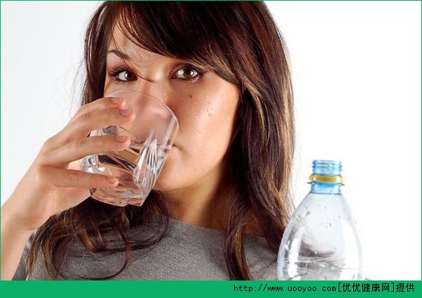 電水壺?zé)掠洃浟λネ?怎么喝水才健康？(6)