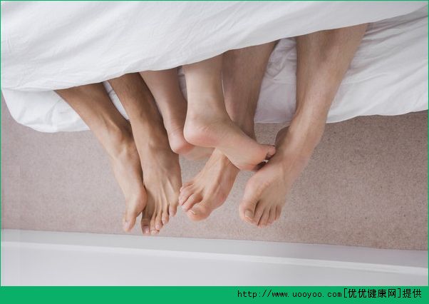 中午睡覺(jué)腳冷怎么辦？中午睡覺(jué)腳出汗的原因？(2)