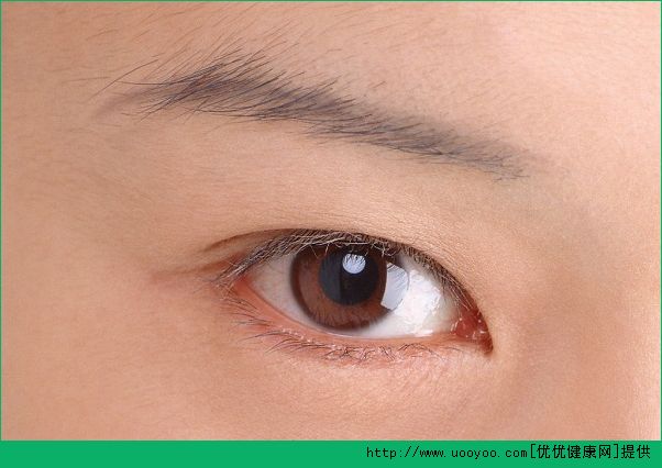 中午睡覺能帶隱形眼鏡嗎？睡覺帶隱形眼鏡有什么危害？(4)