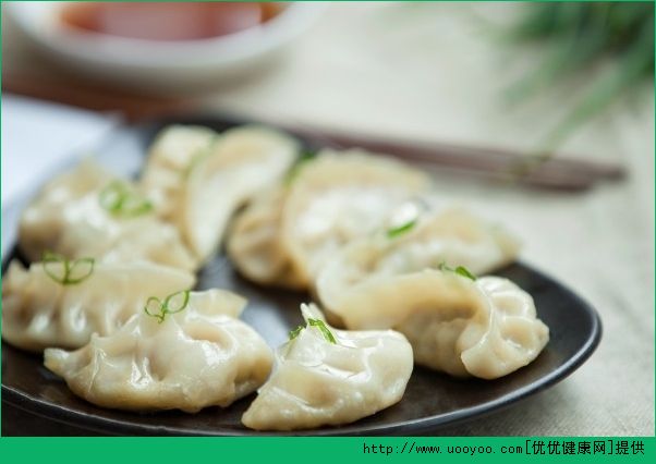 餃子放冰箱里可以放多久？餃子應該冷藏還是冷凍？(1)