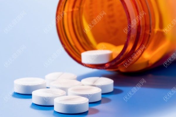 被魚刺卡住了怎么辦？不如試試維生素c含片(1)