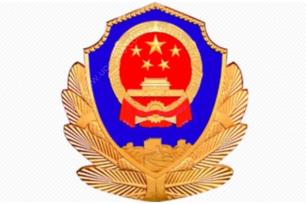 手機(jī)拍民警被毆打 大學(xué)生怎樣保護(hù)自己？(2)