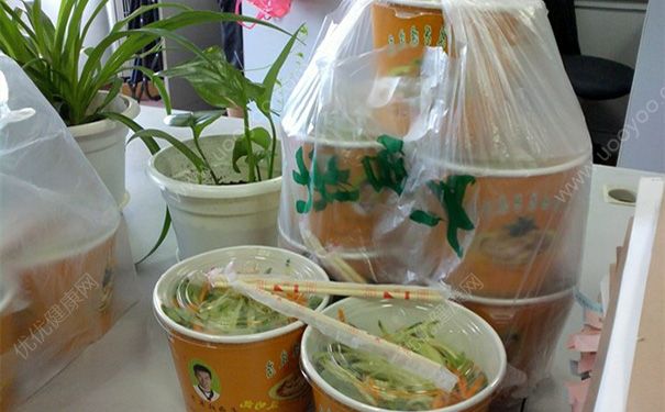 在外面吃飯會得乙肝嗎？在食堂吃飯會得乙肝嗎？(2)