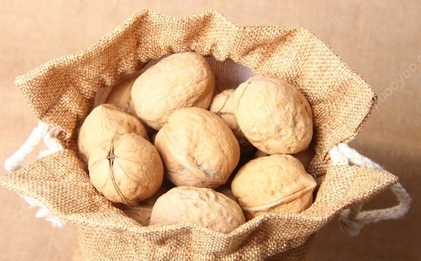 吃核桃會(huì)上火嗎？經(jīng)常吃核桃會(huì)不會(huì)上火？(1)