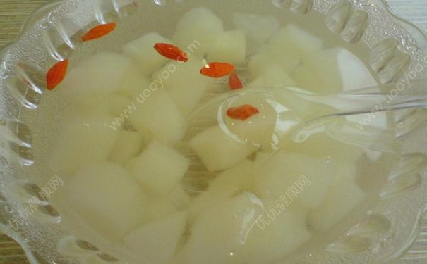 冰糖雪梨能治嗓子啞嗎？冰糖雪梨能冶喉嚨痛嗎？(1)