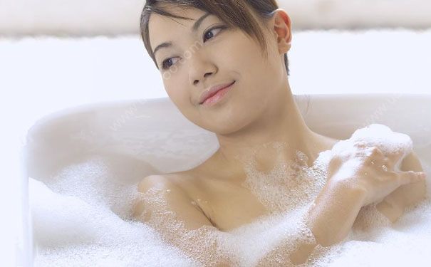 用什么洗澡可以止癢？皮膚癢用什么洗澡好？(3)