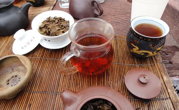 哺乳期可以喝綠茶嗎？哺乳期可以喝綠茶飲料嗎？(3)