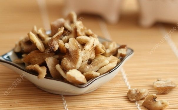 核桃發(fā)苦怎么回事？核桃發(fā)苦能吃嗎？(3)