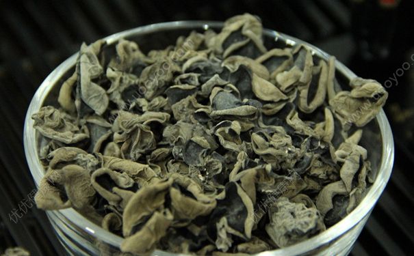 吃木耳會拉肚子嗎？吃黑木耳大便是黑色的嗎？(2)