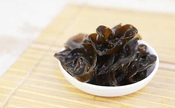 膽結(jié)石吃木耳有用嗎？吃木耳能治膽結(jié)石嗎？(1)
