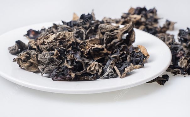 痛風(fēng)能吃木耳嗎？痛風(fēng)患者吃木耳好不好？(1)