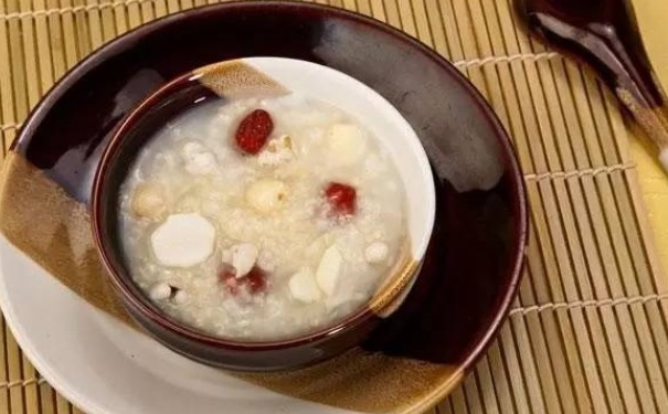蓮子的食療方有哪些？蓮子有哪些食療作用？(1)