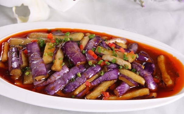茄子營養(yǎng)價值有哪些？茄子有哪些功效作用？(1)