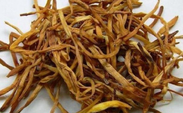 干黃花菜有什么功效？干黃花菜的功效(1)