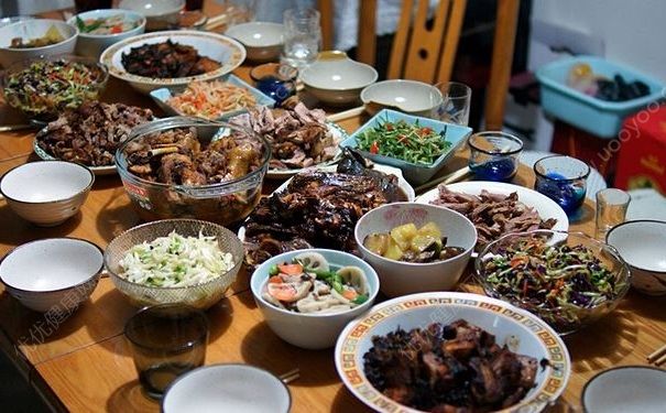 老人餓了兩天陽臺呼救，很餓后該怎么處理？(4)