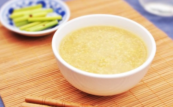 吃小米粥有什么好處？小米粥的營(yíng)養(yǎng)功效有哪些？(1)