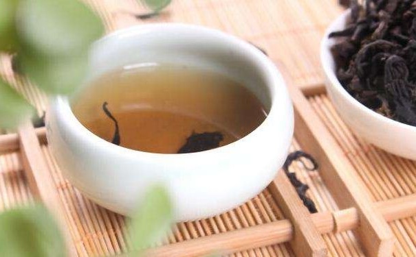 電腦族適合喝什么養(yǎng)生明目茶？電腦族喝的養(yǎng)生茶(1)