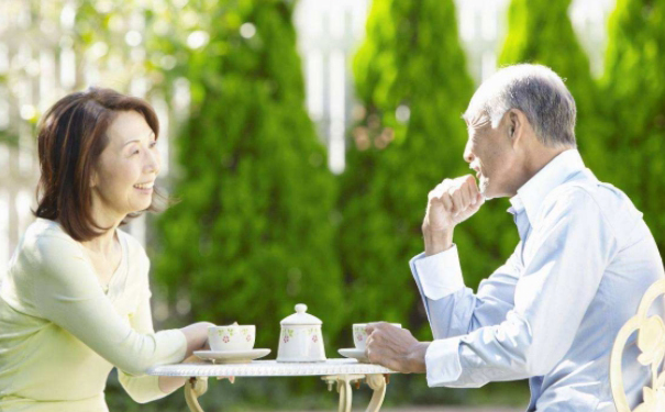 癌癥患者的發(fā)病原因是什么？哪些營養(yǎng)的缺失容易引發(fā)癌癥(1)