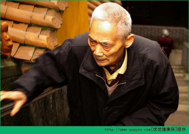 老人發(fā)燒吃什么食物？老人發(fā)燒吃些什么好？(1)