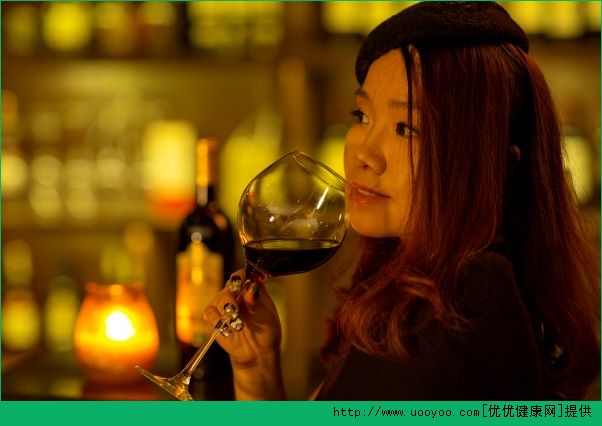 喝酒會導(dǎo)致濕熱嗎？酒和濕熱有什么聯(lián)系？(1)