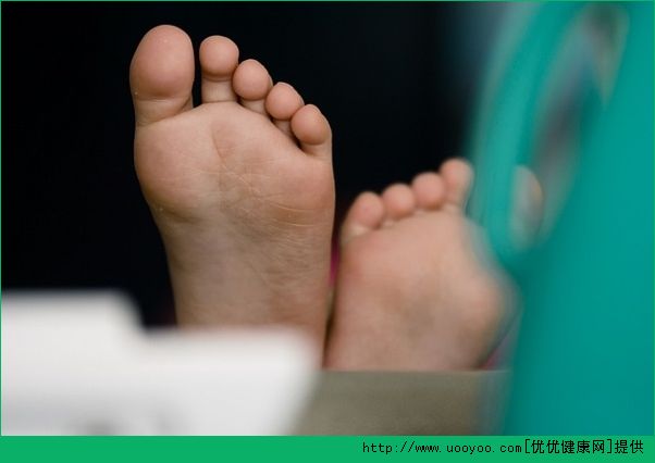 足底按摩可以治療哪些疾?。孔愕装茨Φ暮锰幱心男?？(3)