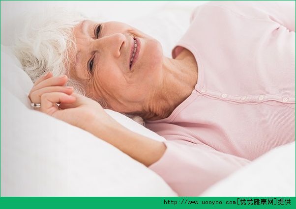 老人睡覺腰疼怎么辦？老人睡覺腰疼怎么解決？(1)