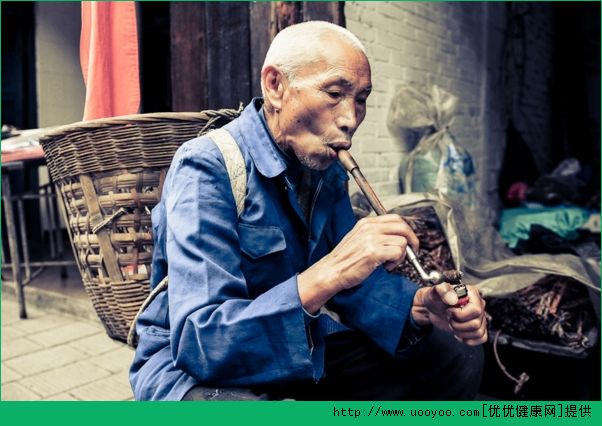 眼中風癥狀是什么樣的？眼中風是什么意思？(3)