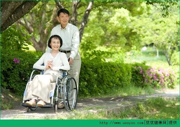 高血壓聯(lián)合吃藥是一起吃還是分開(kāi)吃？高血壓聯(lián)合吃藥的好處(2)