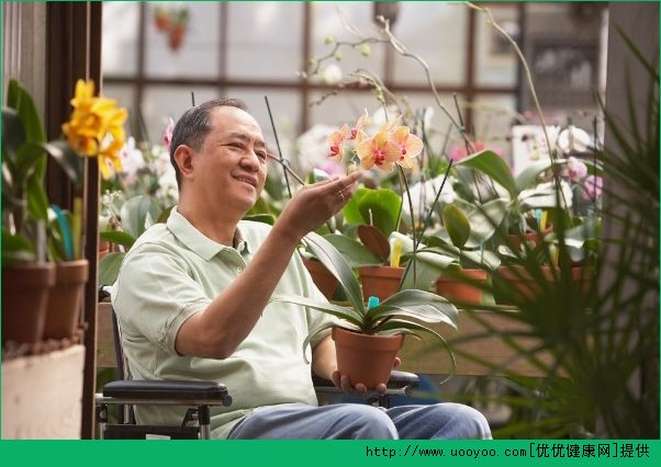 高血壓聯(lián)合吃藥是一起吃還是分開(kāi)吃？高血壓聯(lián)合吃藥的好處(6)