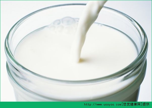 吃藥喝牛奶發(fā)生沖突嗎？吃藥可以喝牛奶嗎？(2)
