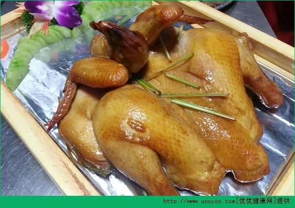 掉頭發(fā)吃維生素有用嗎？脫發(fā)吃維生素幾??？(6)
