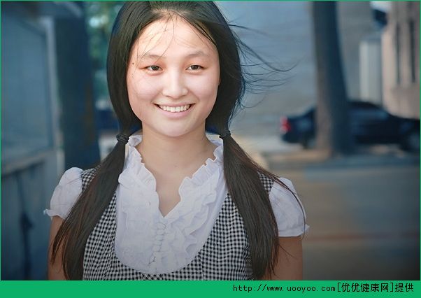 12歲臉上長(zhǎng)痘痘怎么辦？12歲長(zhǎng)青春痘怎么辦？(2)
