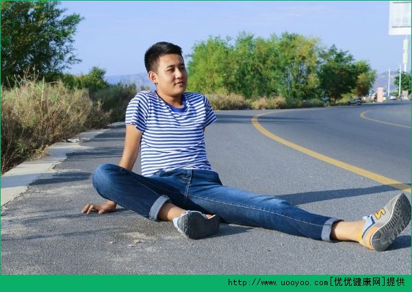 15歲腎虛脫發(fā)怎么治療？15歲腎虛脫發(fā)怎么辦？(1)