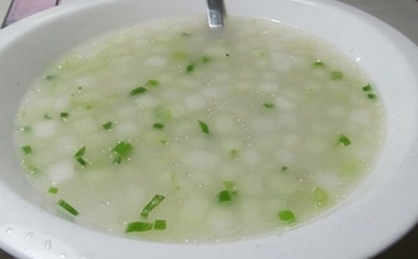 蠶豆冬瓜湯的功效有哪些？蠶豆冬瓜湯的做法(1)