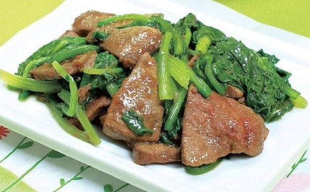 菠菜炒豬肝的做法是怎樣的？菠菜炒豬肝怎么做？(1)
