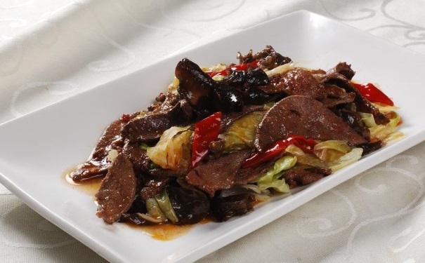 豬肝怎么做好吃營養(yǎng)？吃豬肝需要注意哪些事項？(1)