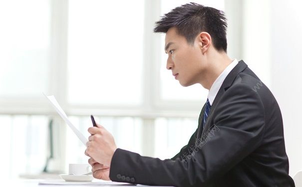 內(nèi)向的人適合做保險(xiǎn)嗎？內(nèi)向的人可以做保險(xiǎn)嗎？(1)