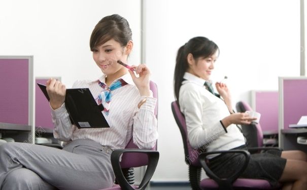 內(nèi)向的人適合做保險(xiǎn)嗎？內(nèi)向的人可以做保險(xiǎn)嗎？(2)