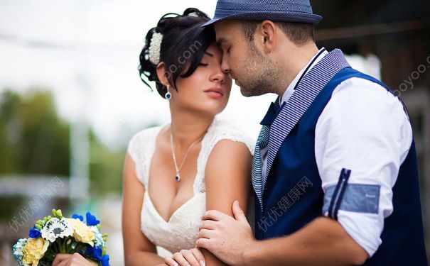 如何讓愛(ài)情依然維持快樂(lè)？結(jié)婚后如何依然保持愛(ài)情？(1)