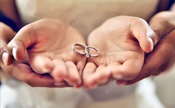 法定婚齡降到18歲，早結(jié)婚好還是晚結(jié)婚好？(1)