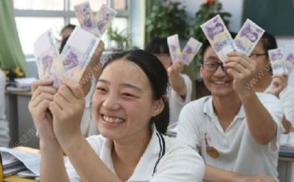 為考生發(fā)人民幣減壓，考生做這些事情能減輕壓力！(1)