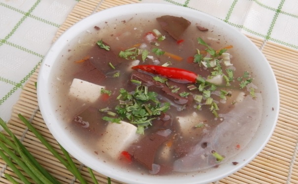 鴨血的營養(yǎng)價值有哪些？如何調(diào)選鴨血？(1)