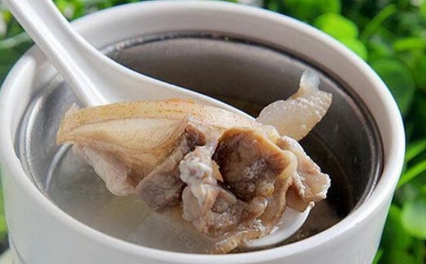 抽煙的人吃什么護(hù)肺？抽煙者護(hù)肺的食譜有哪些？(1)