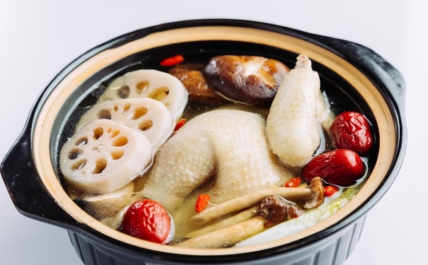 秋季吃什么食物預(yù)防感冒？秋季預(yù)防感冒的食療方有哪些？(1)