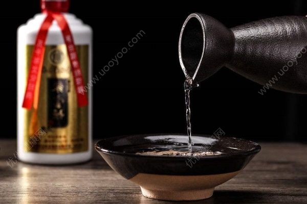 家庭辦喪事誤將燃料當(dāng)白酒飲用，致3人死亡(2)