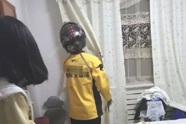 兩女子深夜點(diǎn)外賣：要會(huì)打大蟲子的外賣小哥，外賣吃多的危害(2)