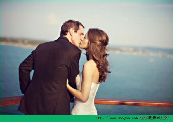 吳奇隆劉詩詩大婚 和比自己大的男人結(jié)婚好嗎？(4)